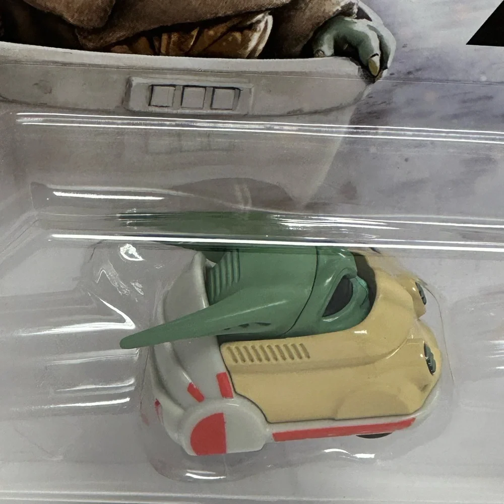 Disney Hot Wheels Star Wars The Mandalorian The Child Baby Yoda 2020 NEW